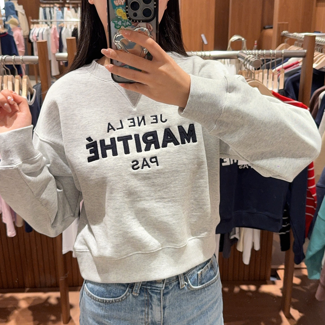 韓國 Marithe Francois Girbaud W APPLIQUE LOGO CROP SWEATSHIRT【MF325】