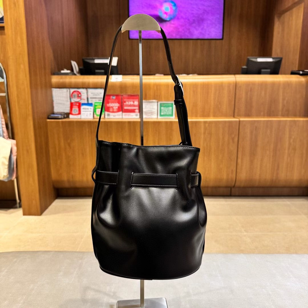 韓國 Marithe Francois Girbaud Strap Bucket Bag【MF706】