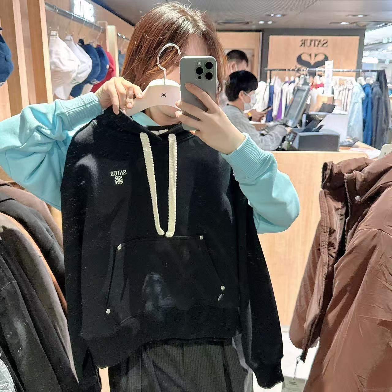 韓國 Satur Women's Lauren Small Logo Rivet Hoodie【SR277】