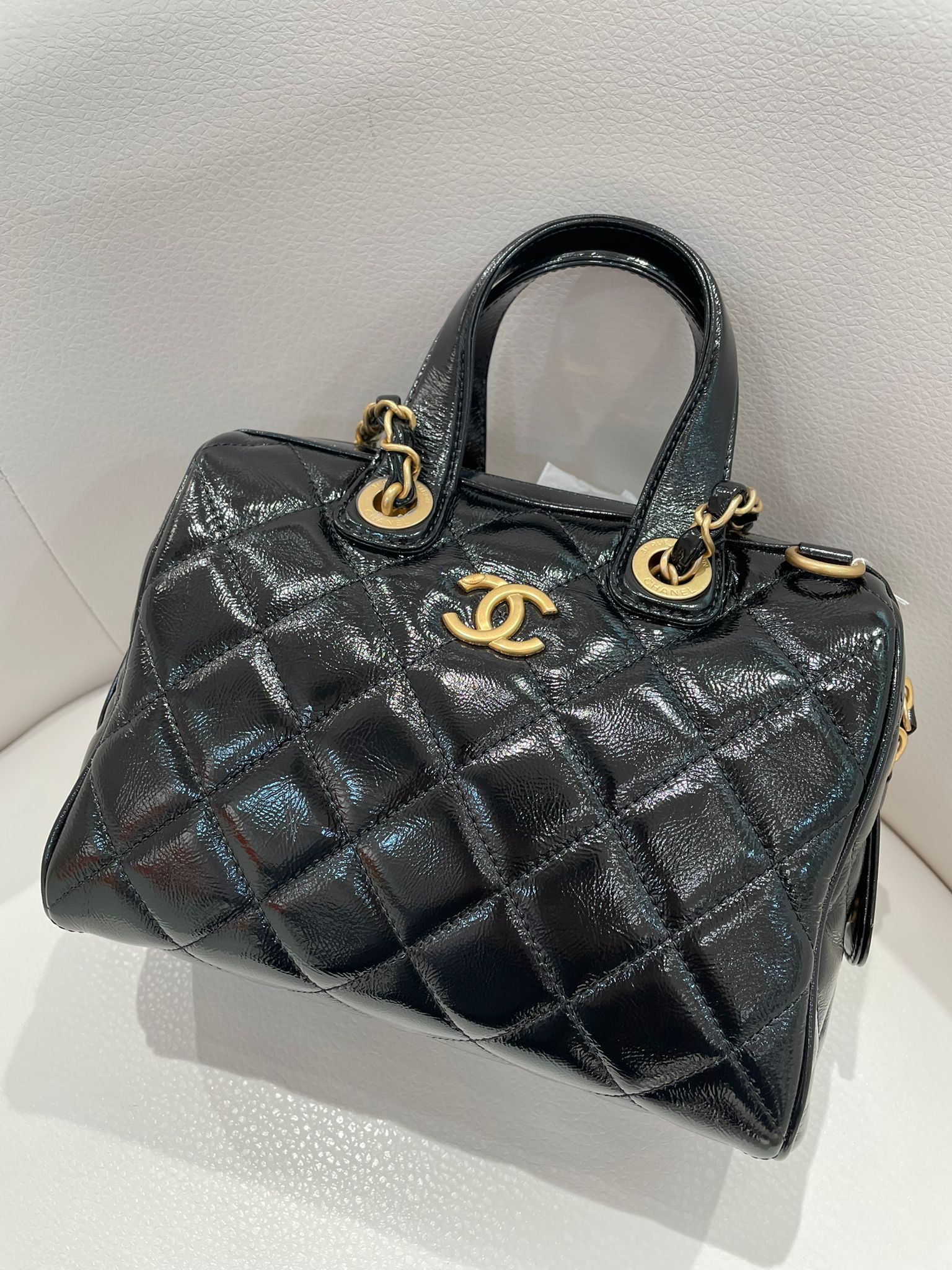 全新CHANEL 保齡球袋  訂金 $500 總售價 $41980【JS556】