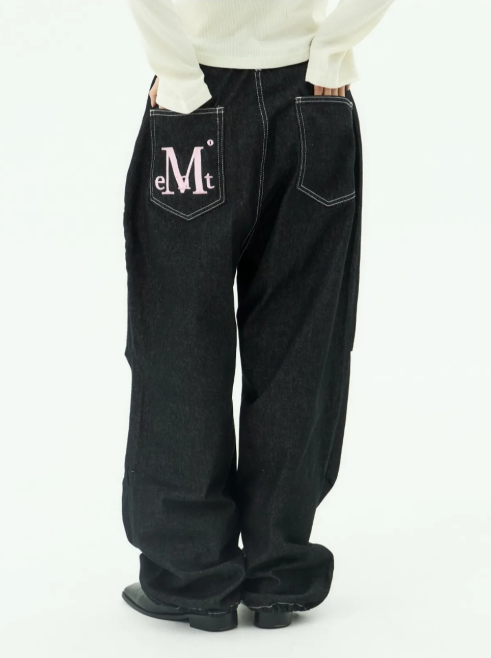 韓國 Mucent Maxxi Back Pocket Big Logo Denim【MU189】