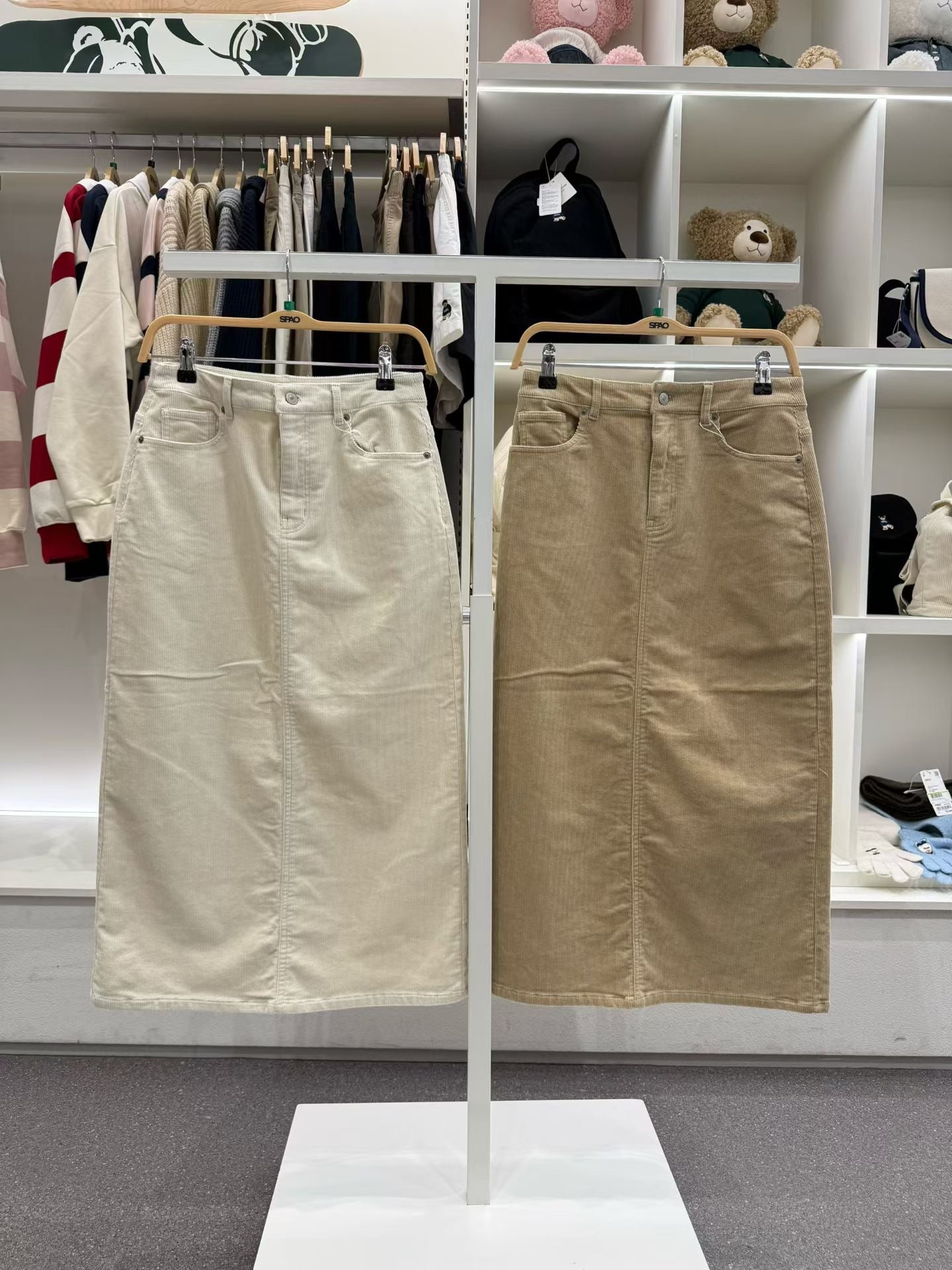韓國 SPAO Corduroy Long Skirt【SP280】