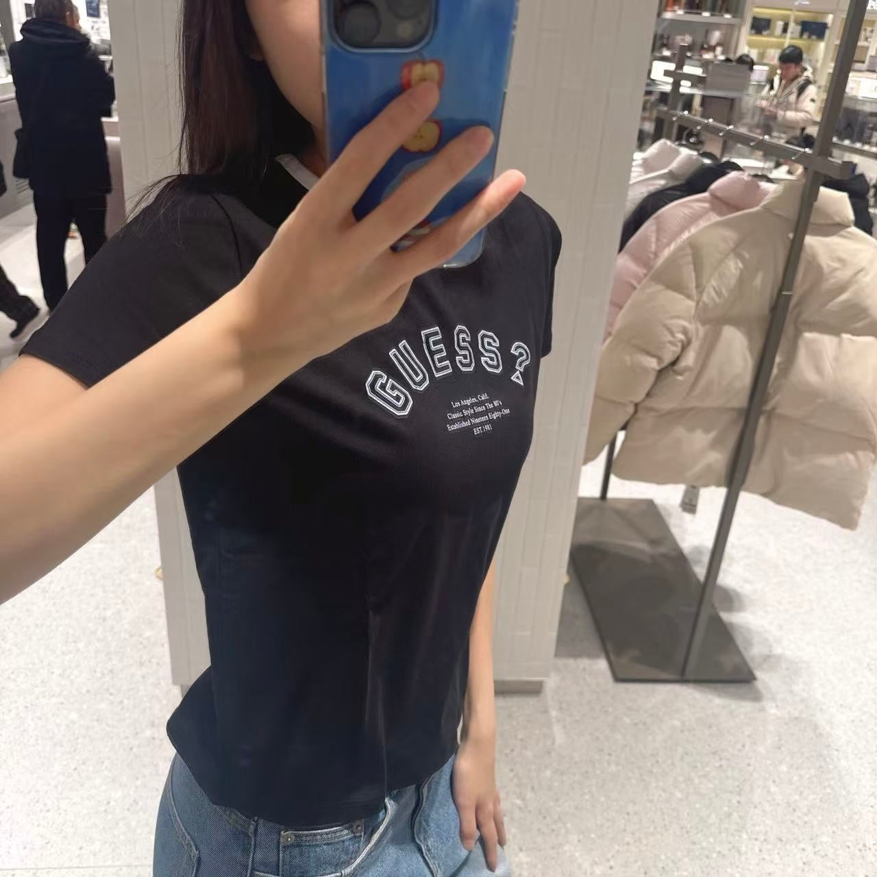 韓國 Guess Women's Crop Guess Central Logo Short Sleeve T-Shirt【GU008】