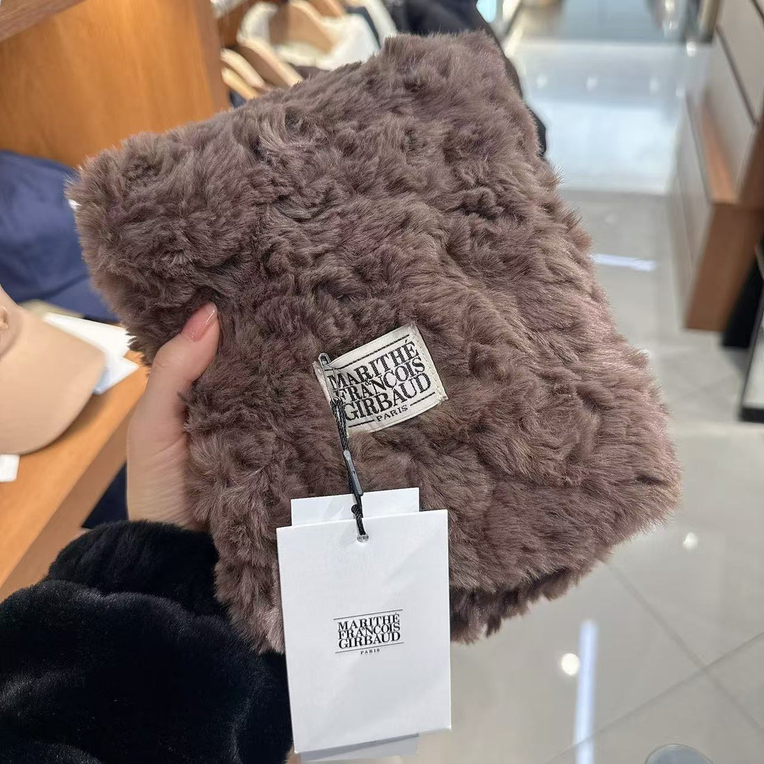 韓國 Marithe Francois Girbaud Classic Logo Fur Muffler【MF774】