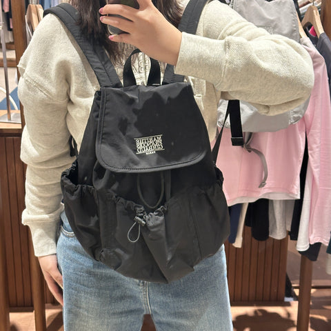 韓國 Marithe Francois Girbaud LASSIC LOGO STOPPER POCKET BACKPACK 【MF307】 - STT Mall HK 靚太網購