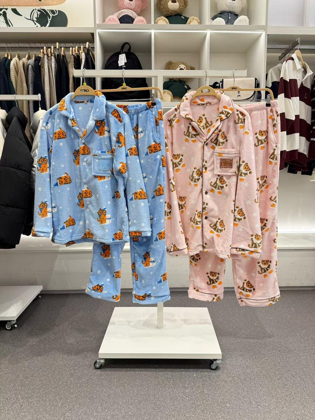韓國 SPAO Mujik Tiger Rolling Mujik Tiger Sleep Pajamas【SP277】