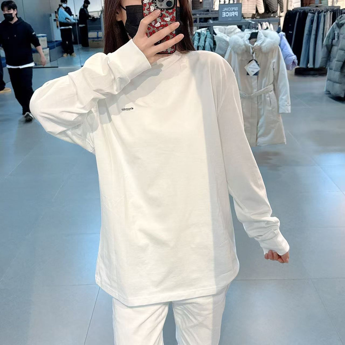 韓國 Discovery Sleeve Logo Graphic Air Heat Long Sleeve T-Shirt【DY140】