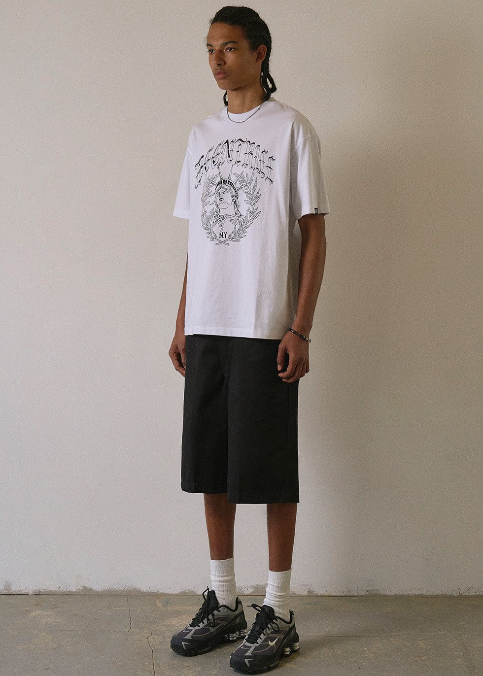 韓國 Beentrill Laurel Wreath Goddess T-Shirt【BL042】