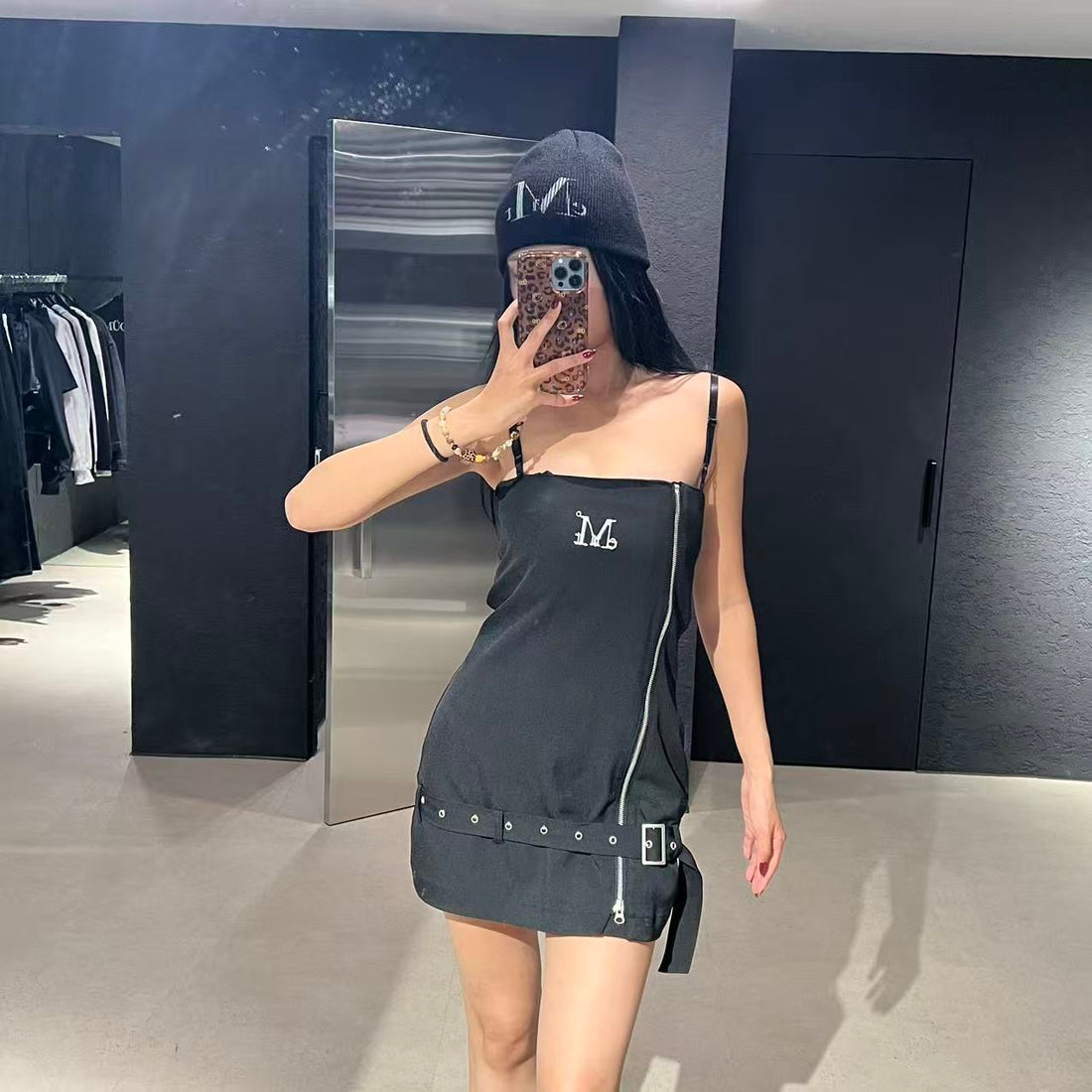 韓國 Mucent Vicious Metal Logo Front Zipper Belted Ops【MU147】