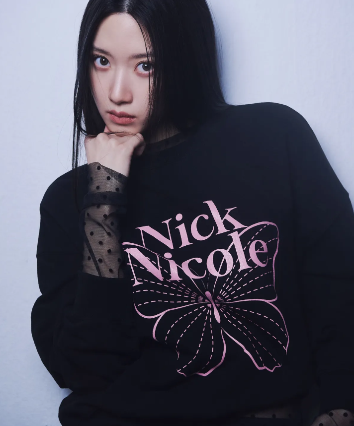 韓國 Nick Nicole BUTTERFLY SIGNATURE SWEATSHIRT【NN041】