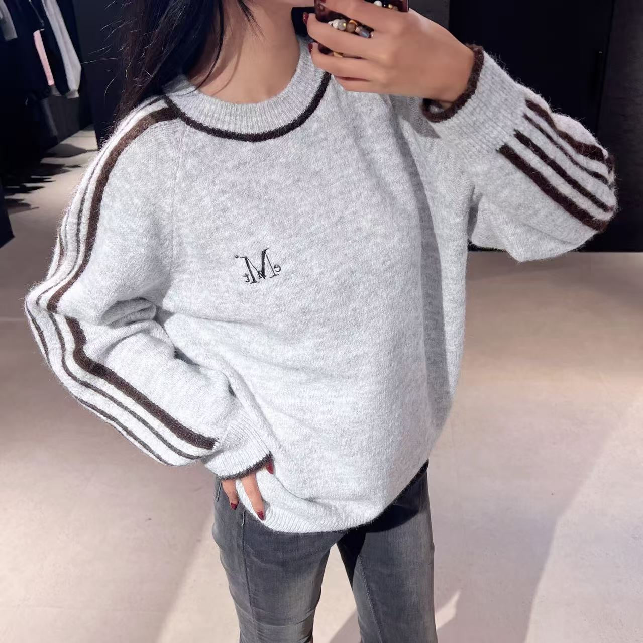 韓國 Mucent Herne Track Line Raglan Loose Fit Knit【MU118】