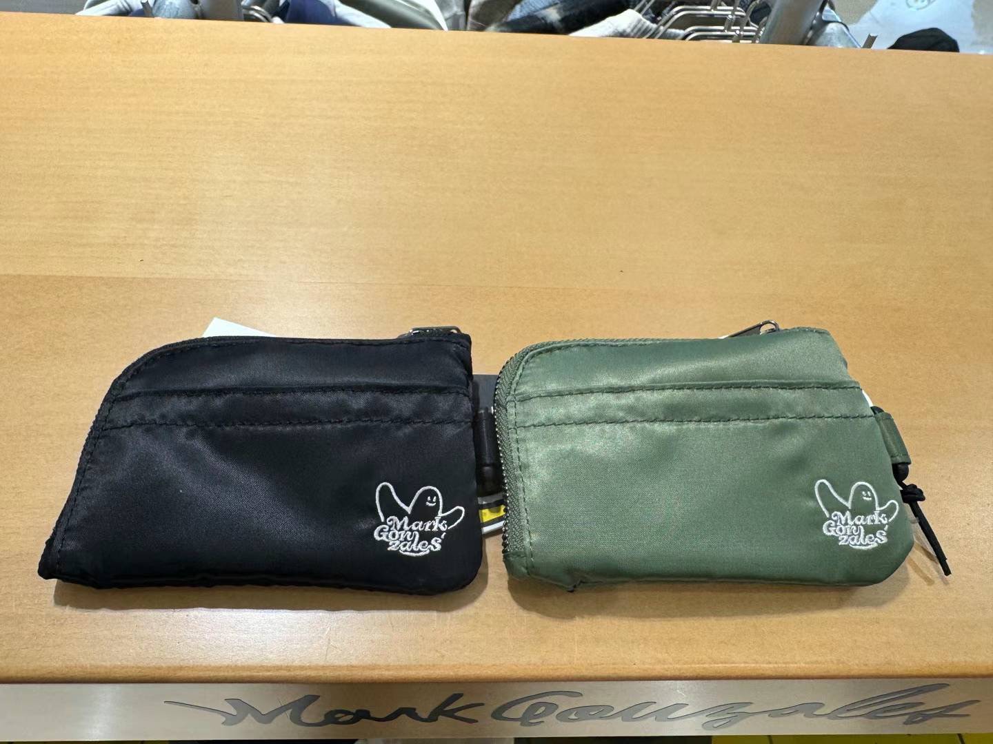 韓國 Mark Gonzales SLG Logo Stitch Zipper Wallet 【MG044】 - STT Mall HK 靚太網購