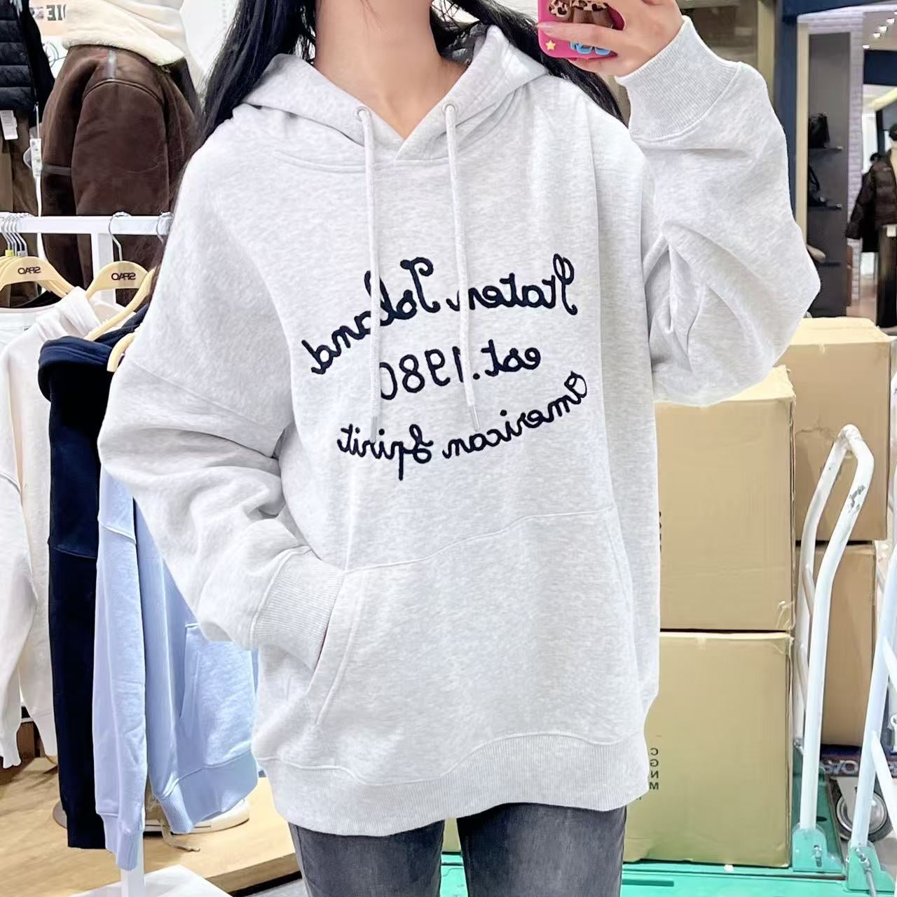 韓國 SPAO STATEN ISLAND Chain Embroidered Hooded Pullover【SP319】