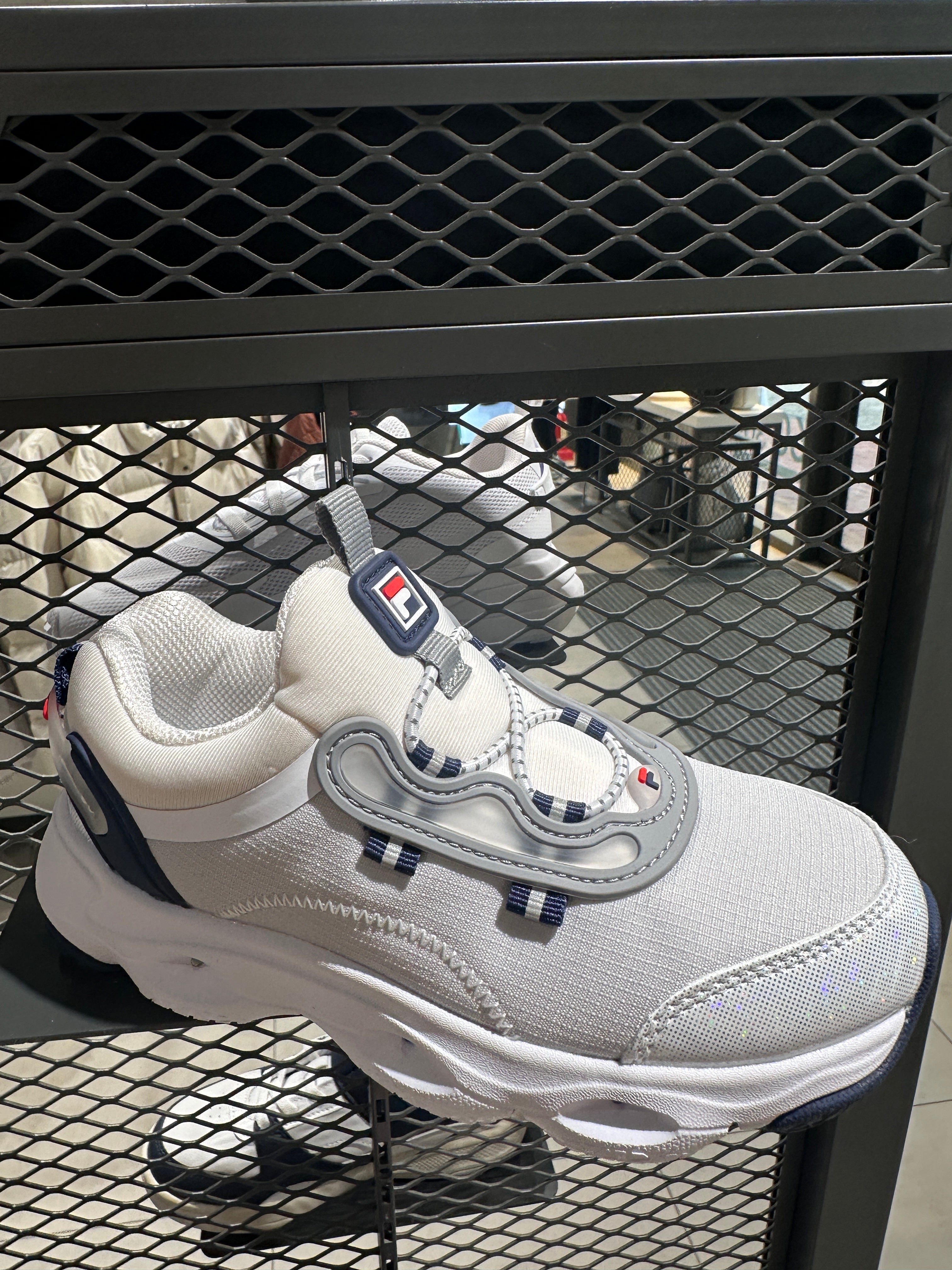 韓國 FILA Wonderbuzz Light KD【FA152】