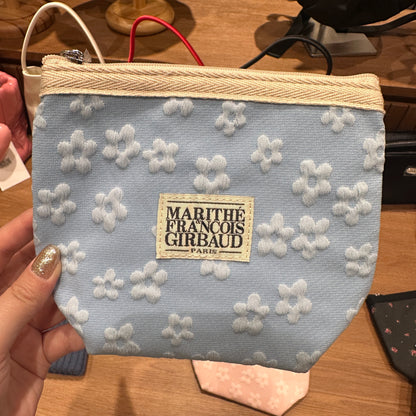 韓國 Marithe Francois Girbaud CLASSIC LOGO EMBO FLOWER POUCH 【MF318】