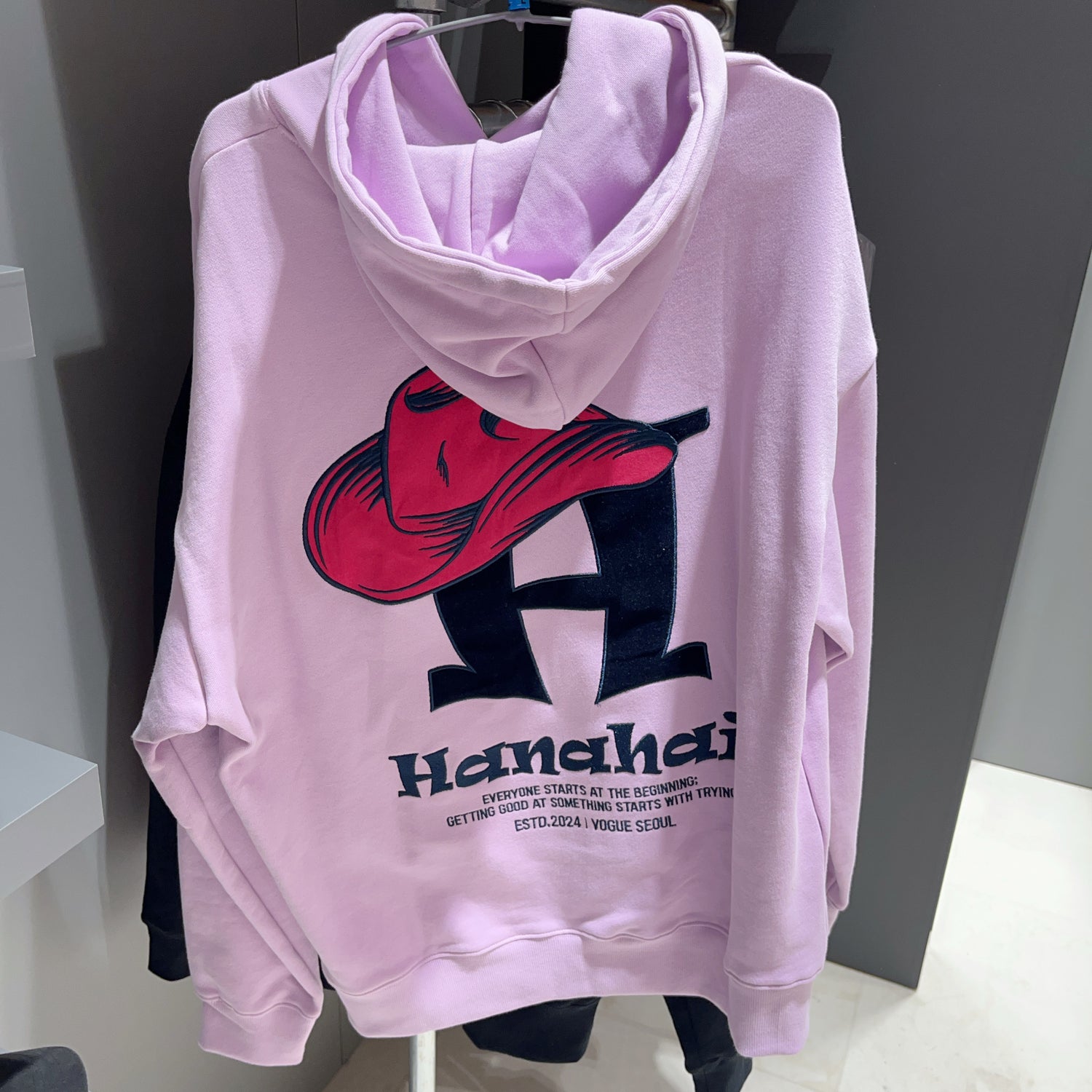 韓國 HANAHAII 刺繡草帽連帽衞衣【HA026】 - STT Mall HK 靚太網購