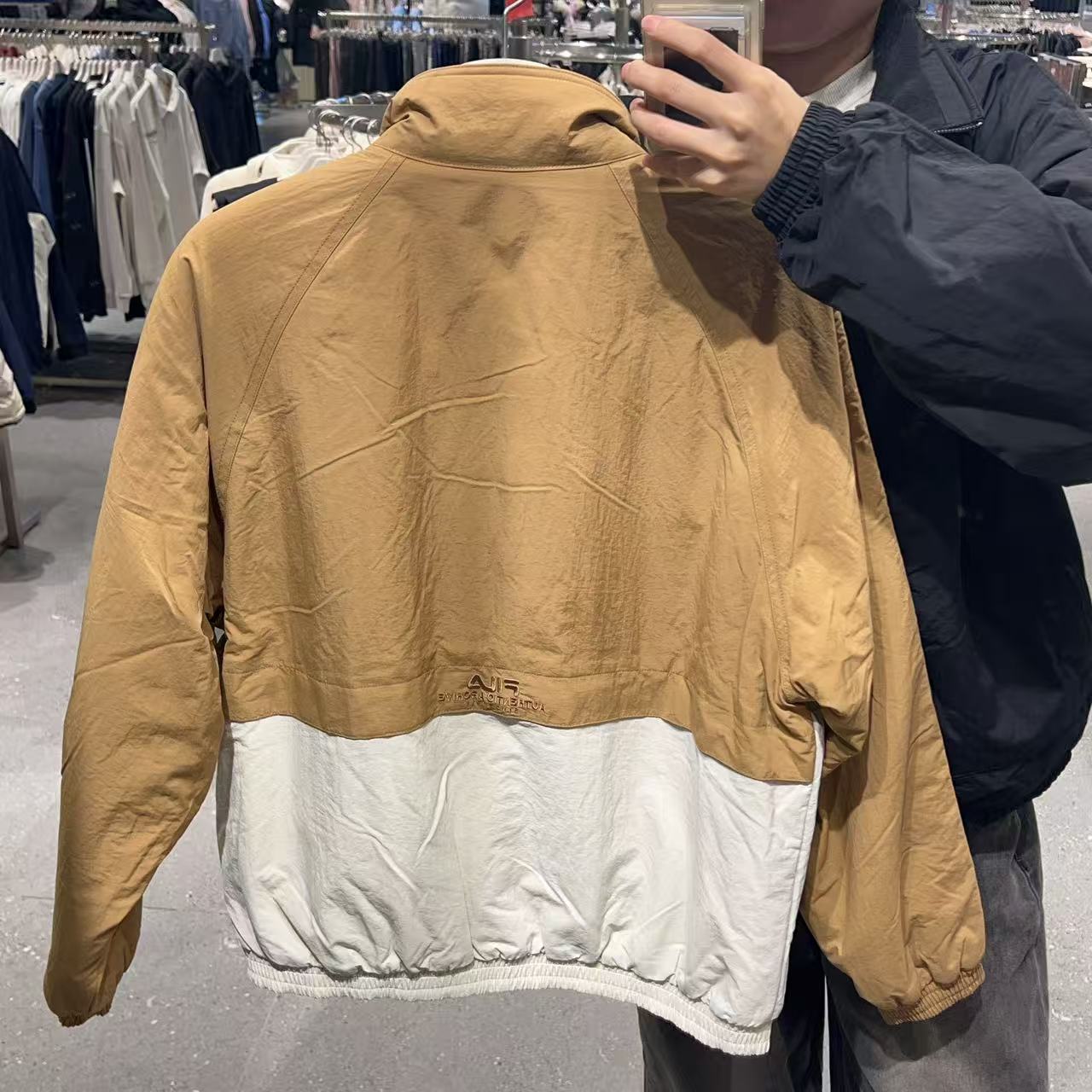 韓國 FILA Cut-Out Color-Block Woven Fleece Double-Sided Reversible Jacket【FA022】