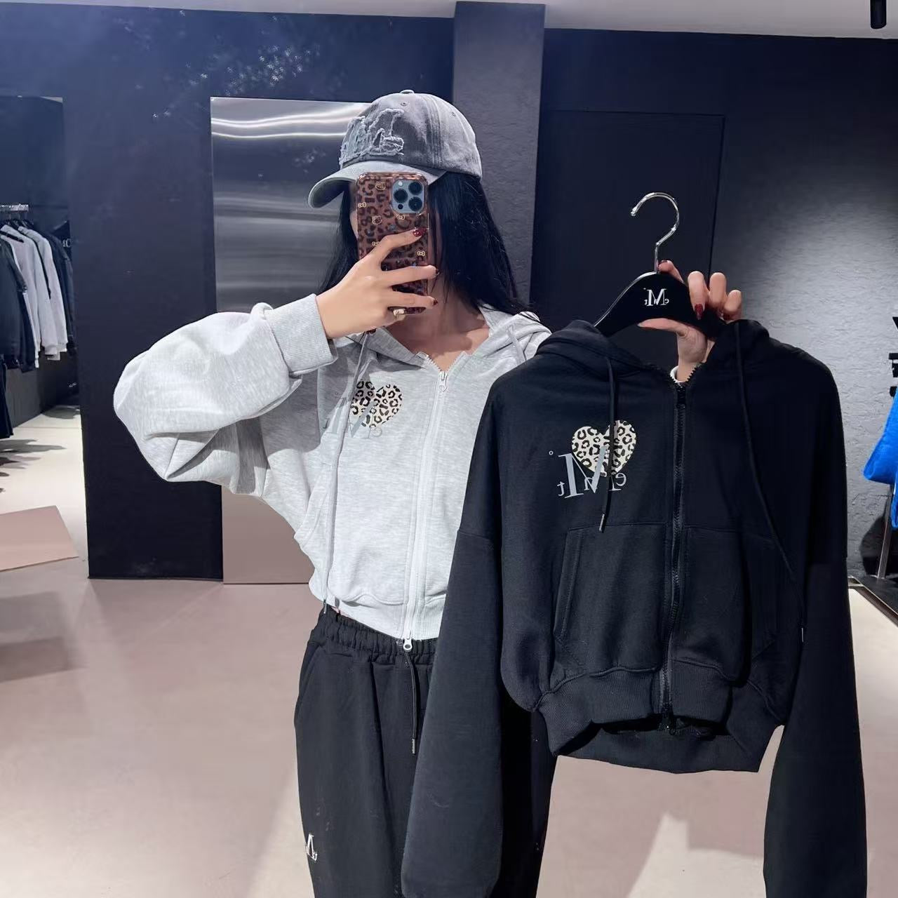 韓國 Mucent Sierra Leopard Heart Hood Zip-up【MU145】