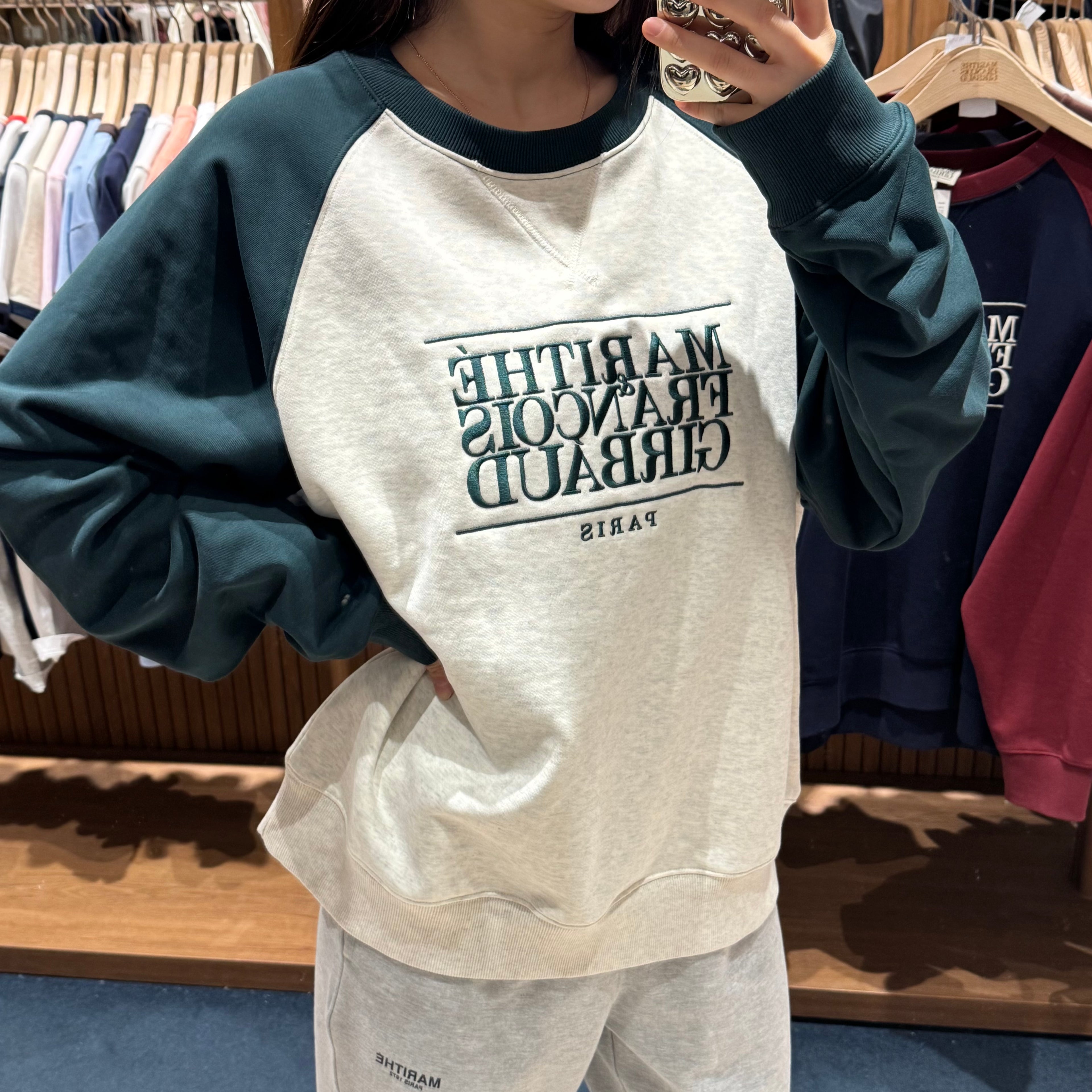 韓國 Marithe Francois Girbaud CLASSIC LOGO COLOR BLOCK RAGLAN SWEATSHIRT【MF117】 - STT Mall HK 靚太網購