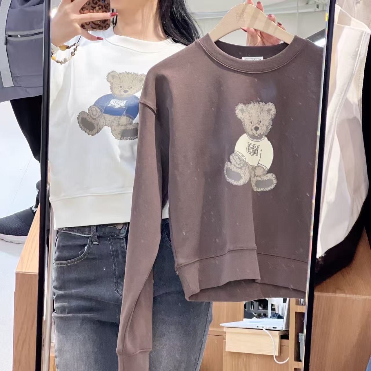 韓國 Marithe Francois Girbaud W Doodle Bear Crop Sweatshirt【MF656】