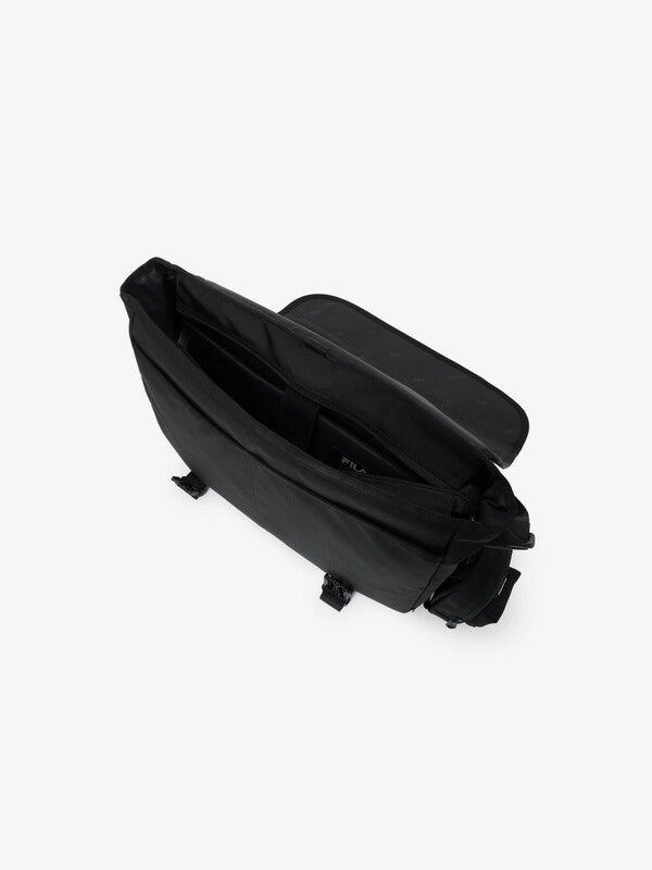韓國 Fila Medium Messenger Bag【SC061】
