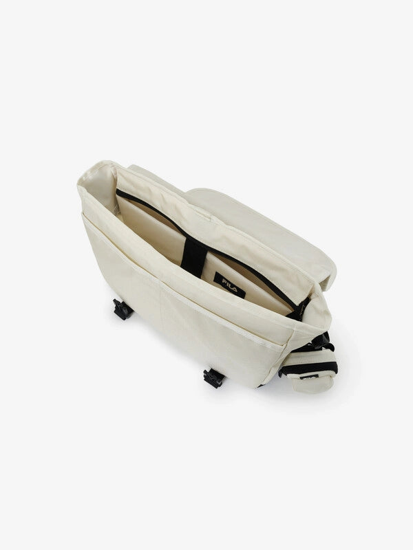 韓國 Fila Medium Messenger Bag【SC061】