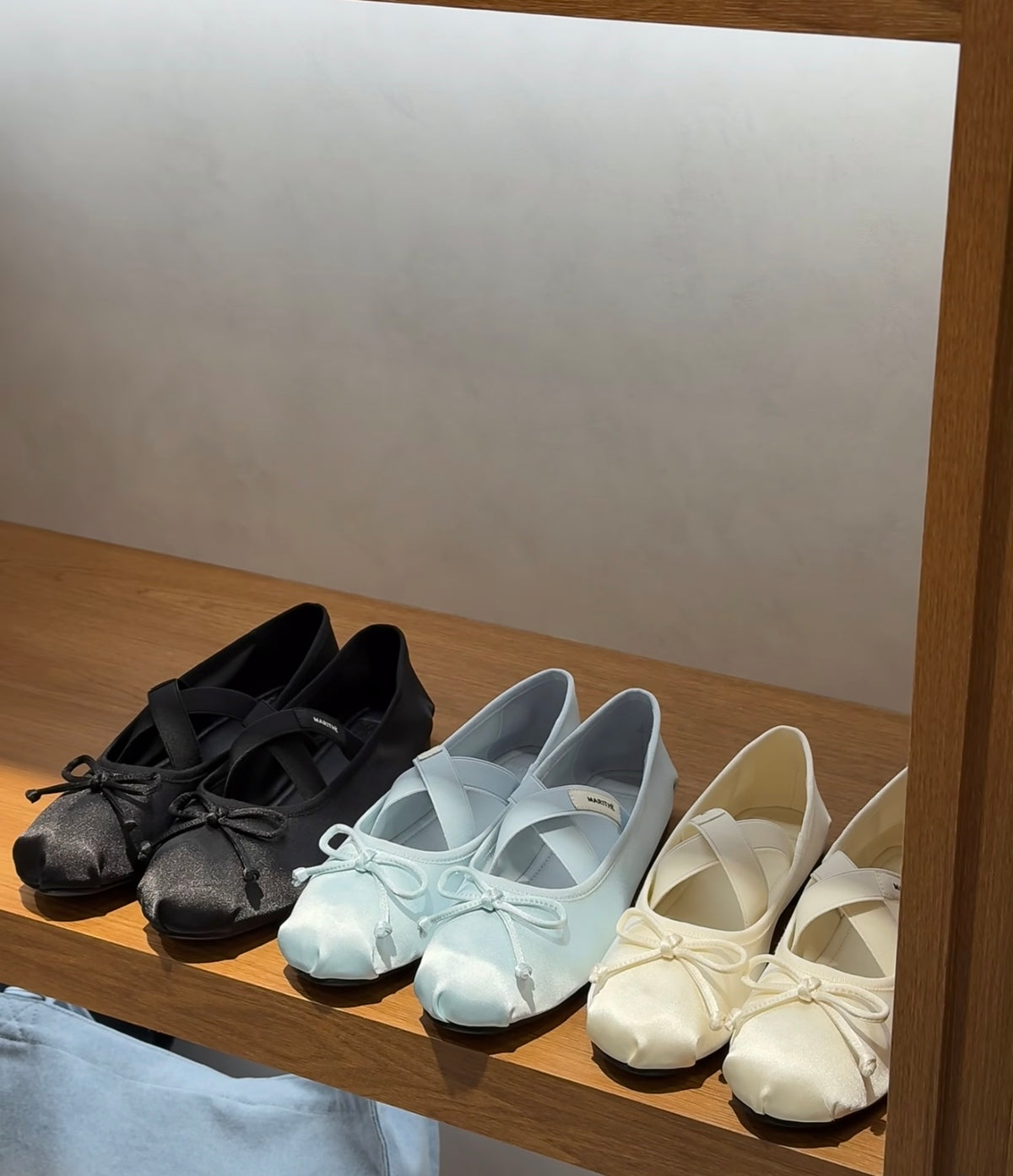 韓國 Marithe Francois Girbaud W Cross Banding Ribbon Flat Shoes【MD228】