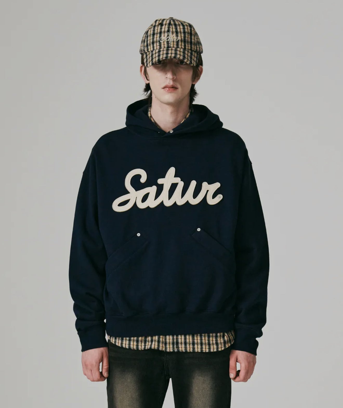 韓國 Satur Applique Rivet Hoodie【SA042】