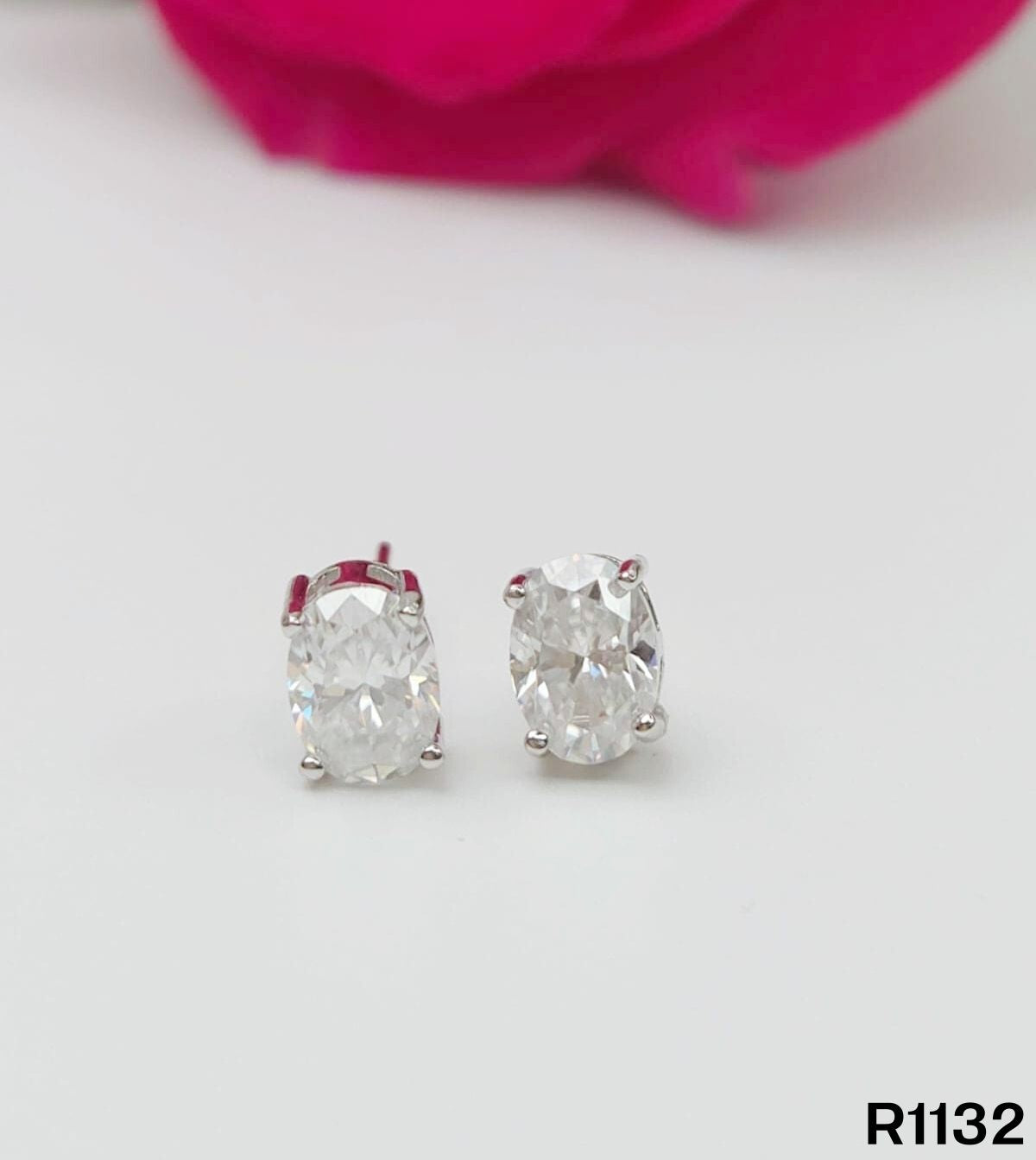 S925銀 莫桑鑽耳釘 R1132-1Ct【SS806】