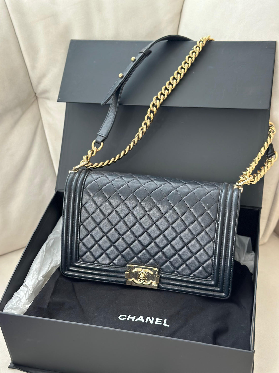 【Preloved】經典Boy Chanel 羊皮手袋 (訂金$500，總售價為 $33,800)【ST033】