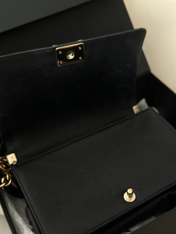 【Preloved】經典Boy Chanel 羊皮手袋 (訂金$3000，總售價為 $33,800)【ST033】