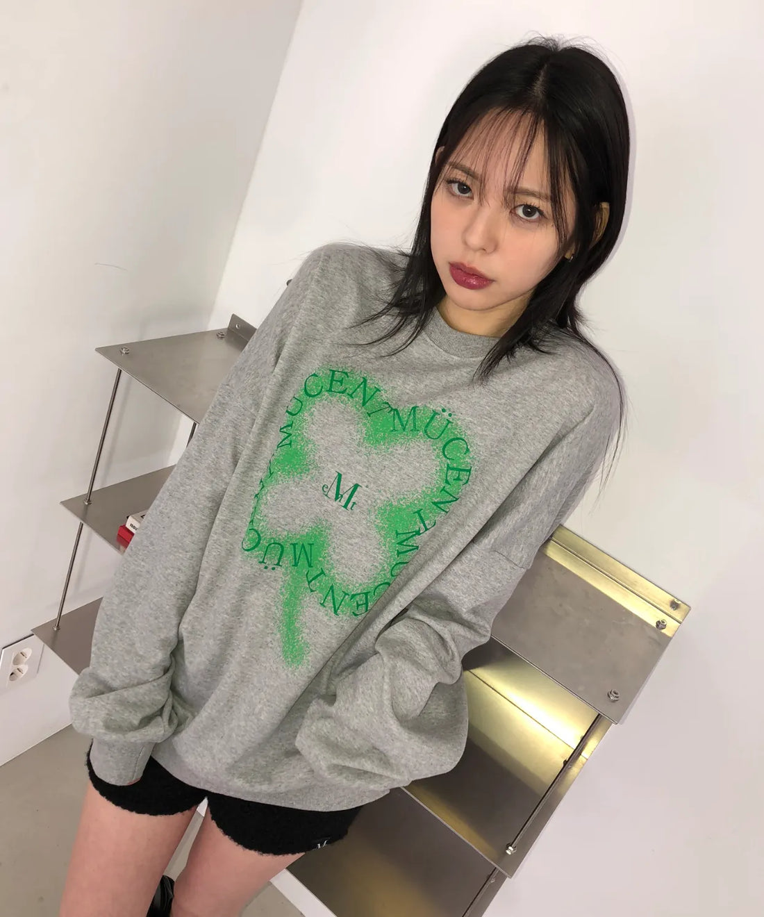 韓國 Mucent Clover Lettering Loose Fit Mtm【MU164】