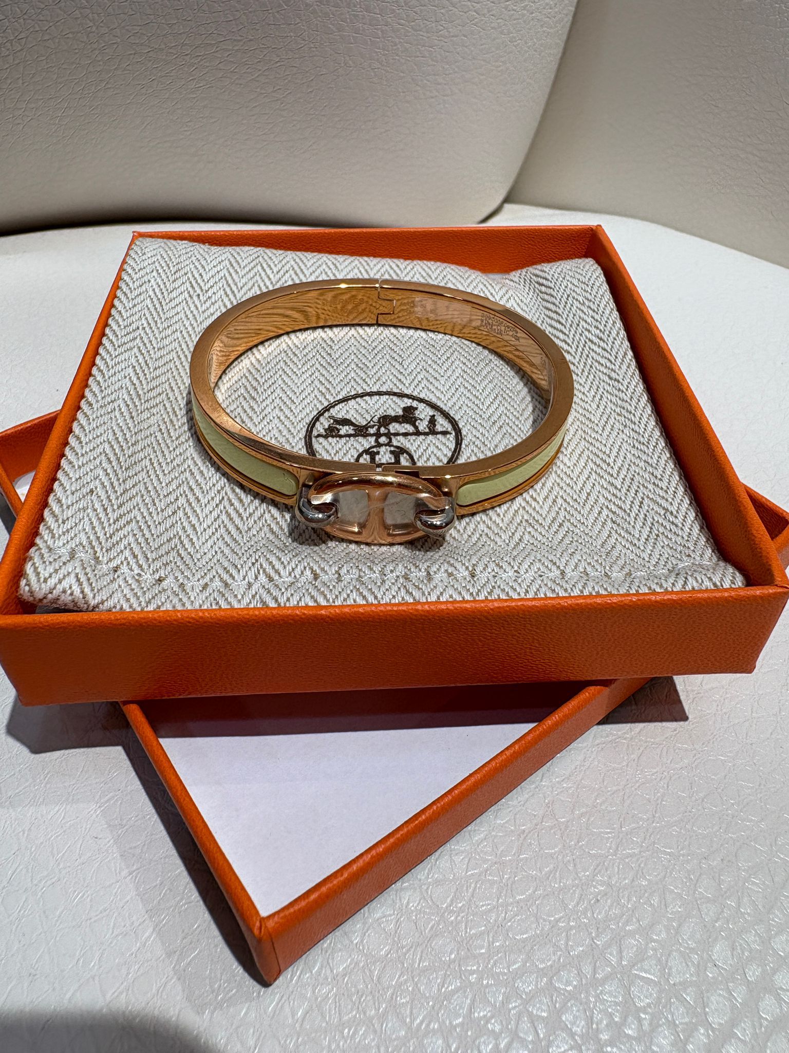 全新Hermes 豬鼻手鈪 【JS460】