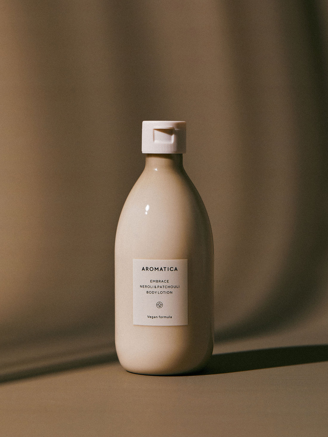 Aromatica Embrace 橙花廣藿香身體乳 300ml【SM512】