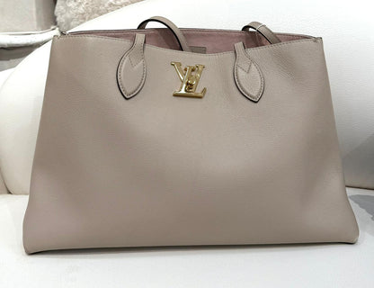 二手LV 米色金扣LV牛皮包 【JS558】