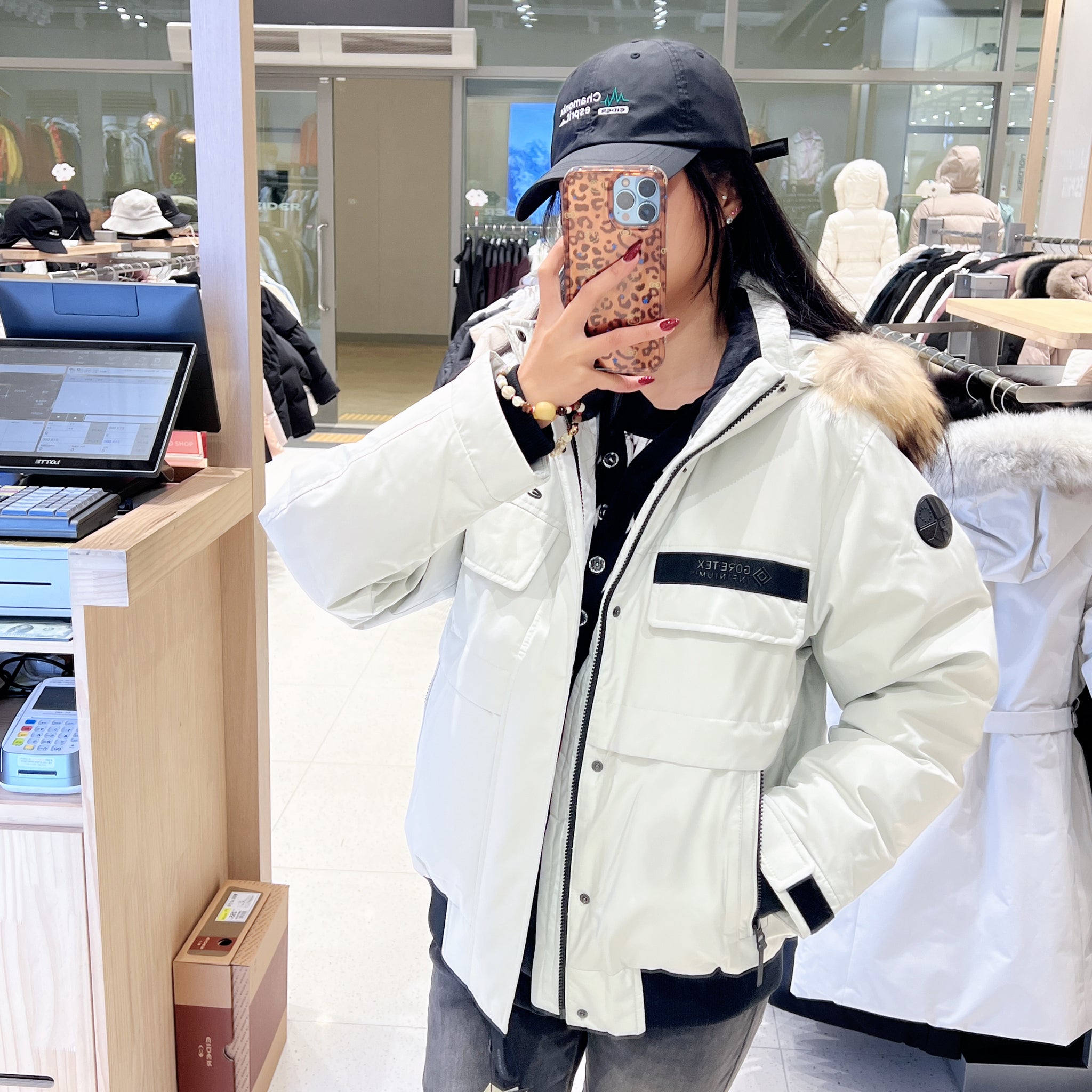 韓國 Eider Stuckey Premium Gore Windstopper Down (鵝絨)【ER061】