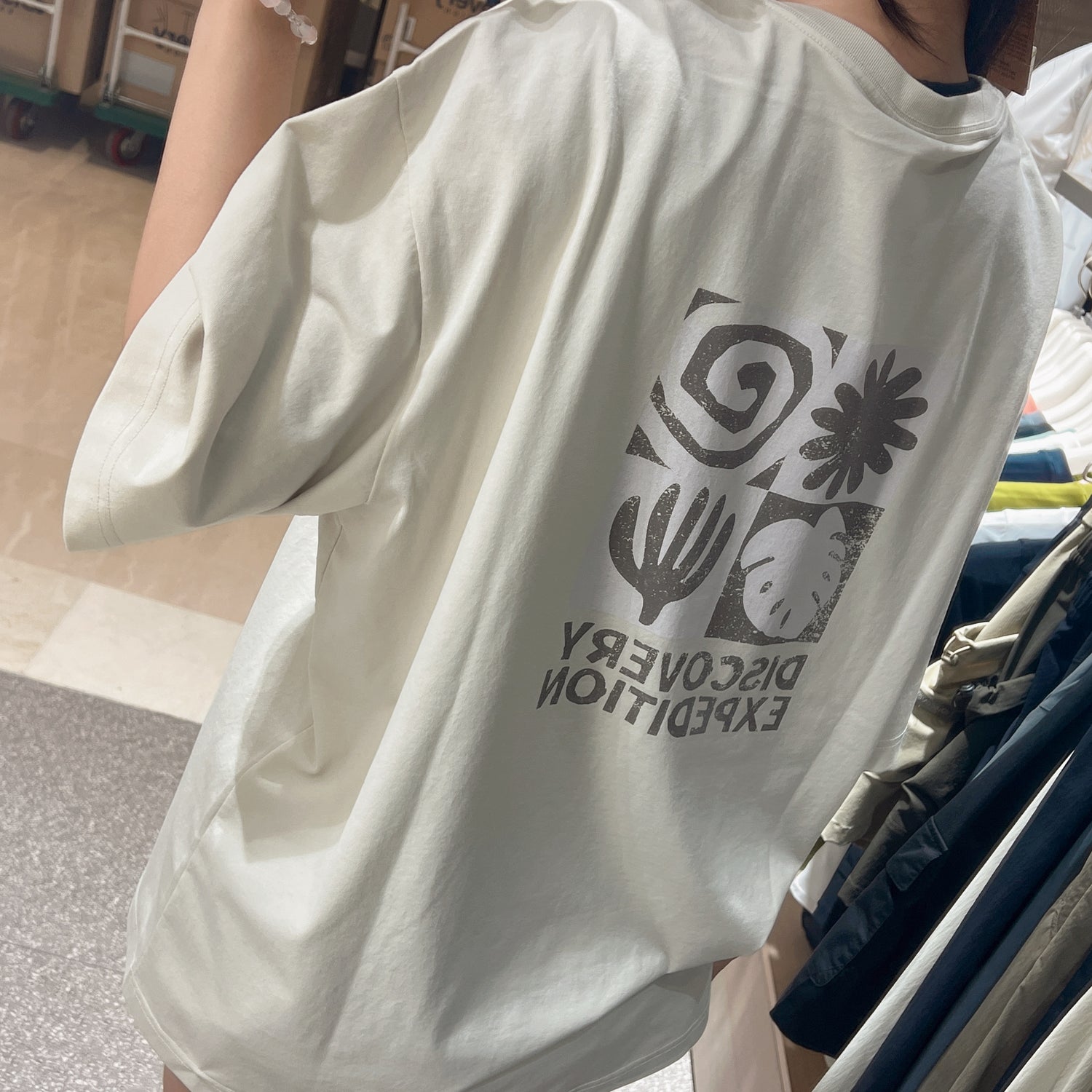 韓國 Discovery Fresh Event Washing Outdoor Frame Graphic Short Sleeve T-Shirt凉爽防晒面料【DY036】