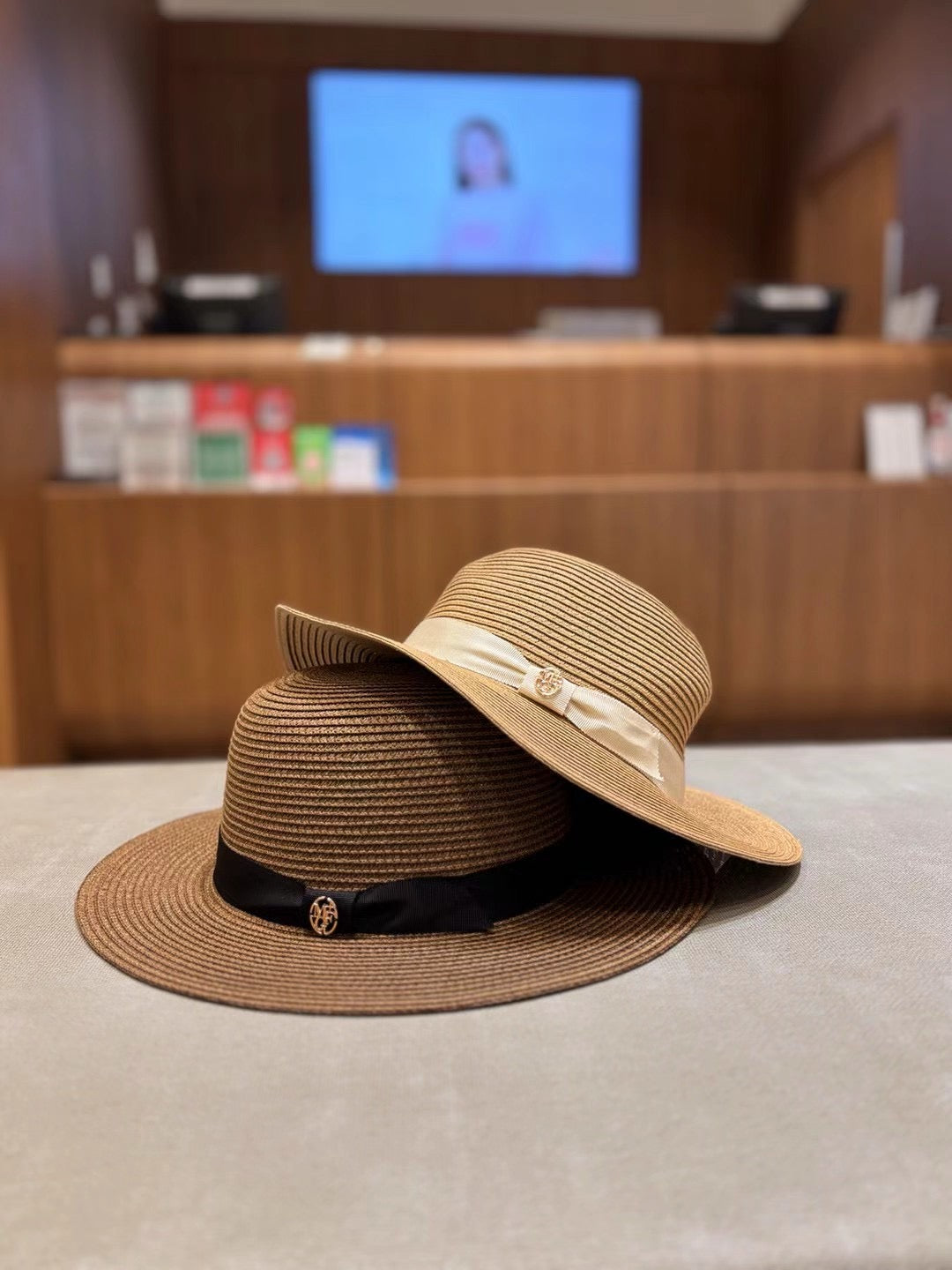 韓國 Marithe Francois Girbaud Women's CIRCLE LOGO RAFFIA HAT【MF584】