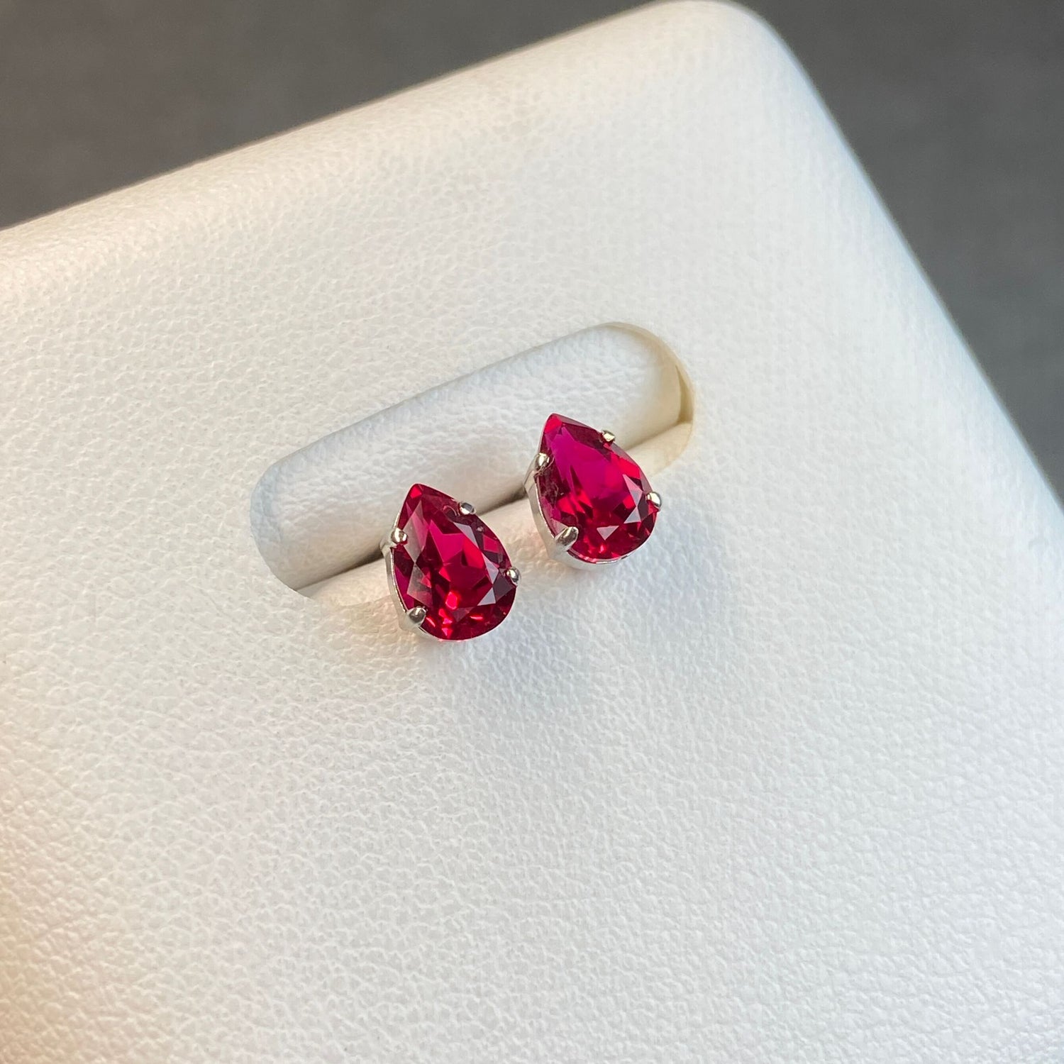 日本直送 天使之淚紅寶石耳釘【JS378】