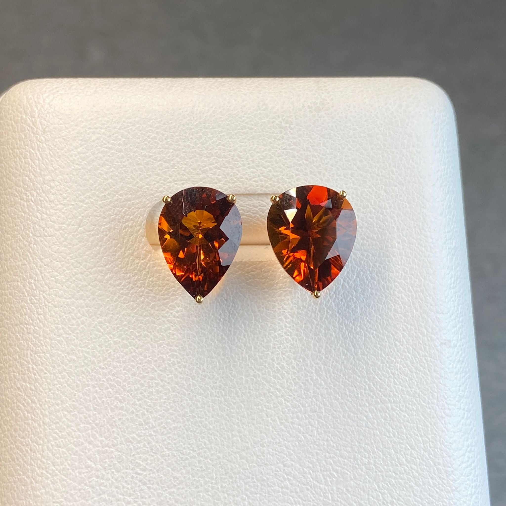 日本直送 馬德拉黃水晶金耳釘【JS425】