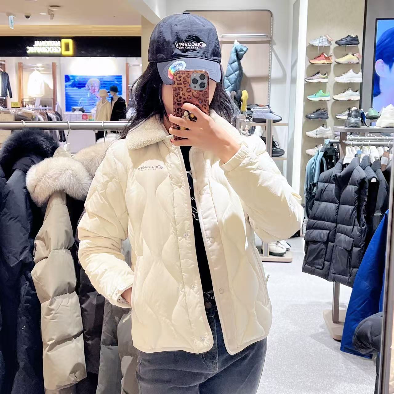 韓國 Discovery Women's Dihas Caraneck Down Lightweight Padding【DY078】