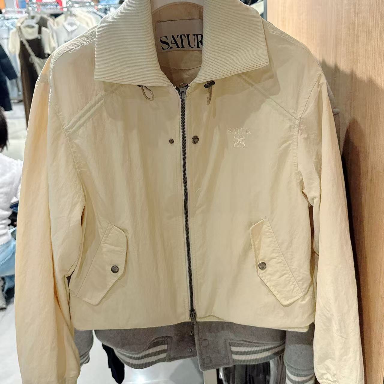 韓國 Satur (W) Maroon Nylon Crop Bomber Jacket【SR130】