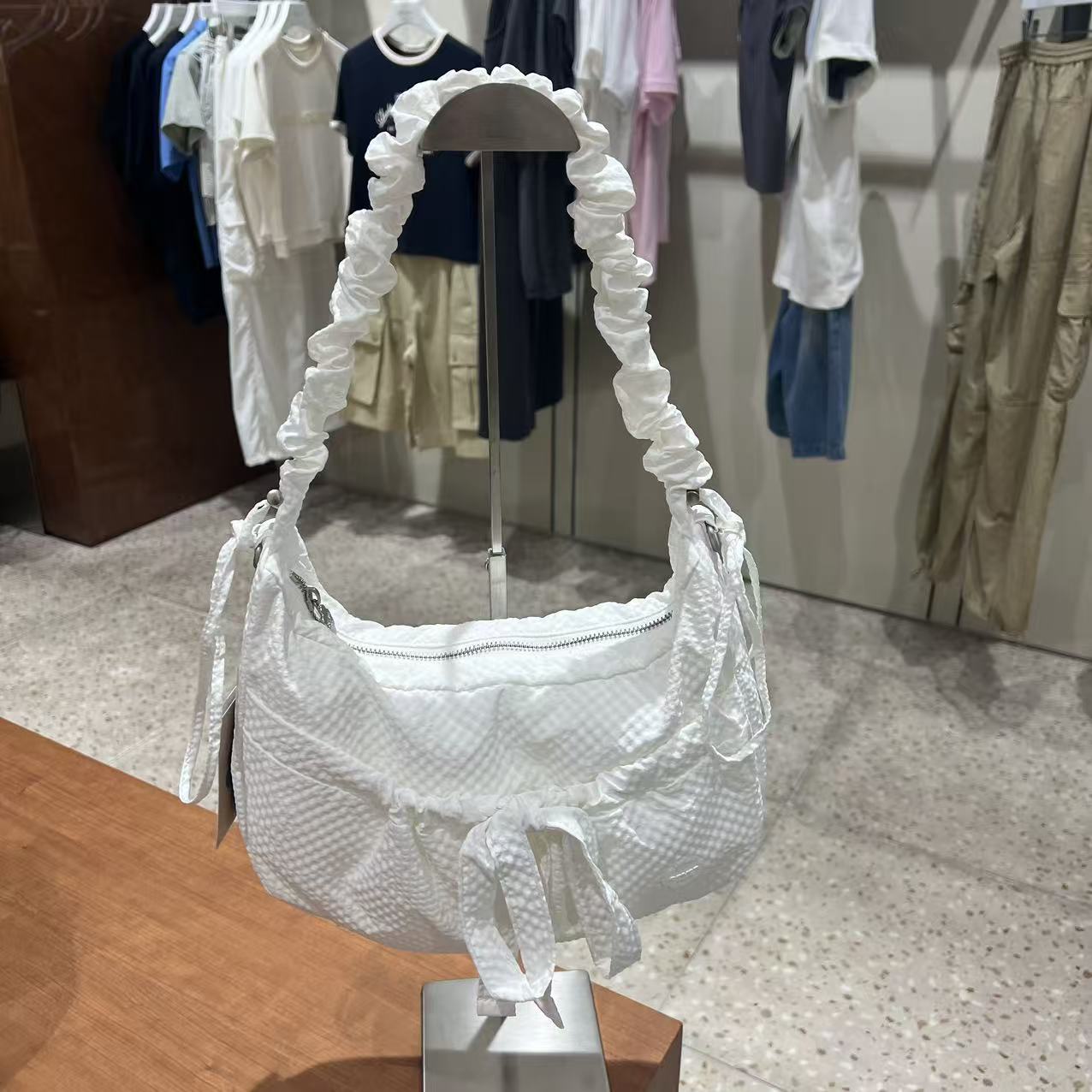 韓國 Covernat Cloverheart Shirring Medium Nylon Hobo Bag【CO013】