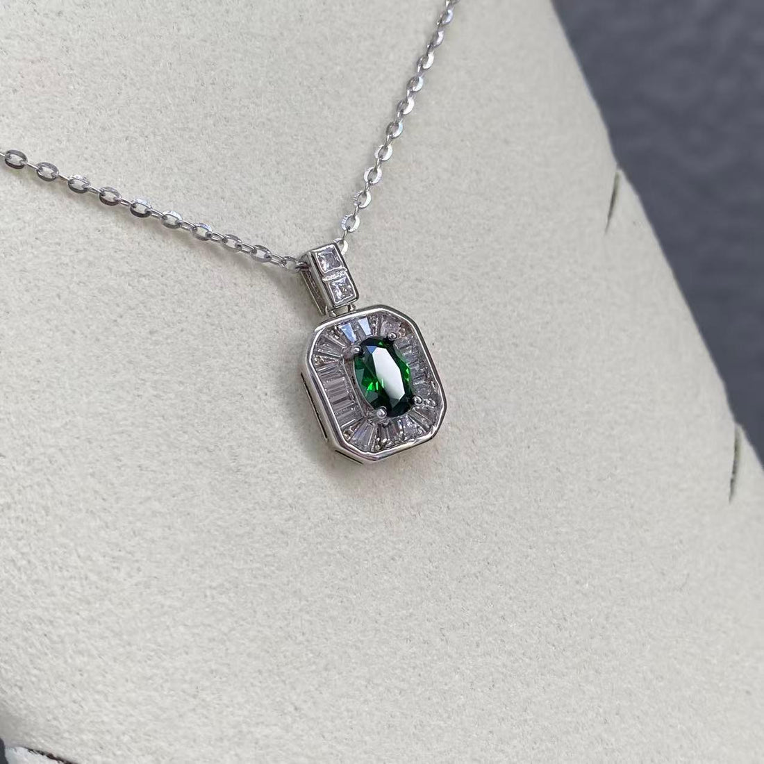 日本直送 綠尖晶銀項鍊【JS439】