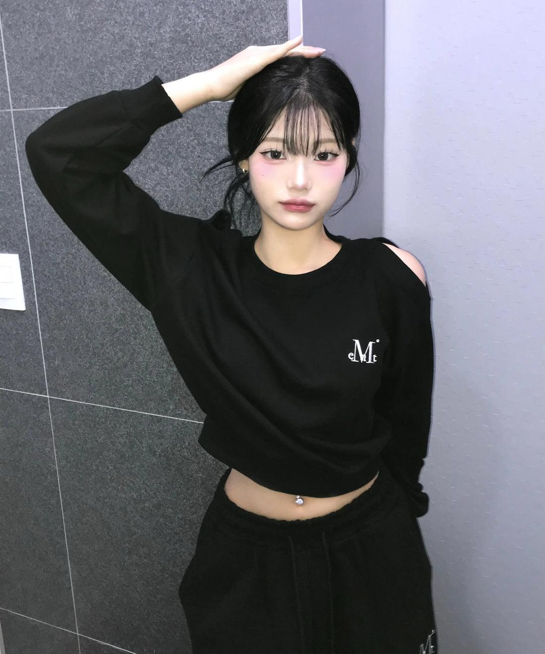 韓國 Mucent Herning Off Shoulder Crop Mtm【MU160】