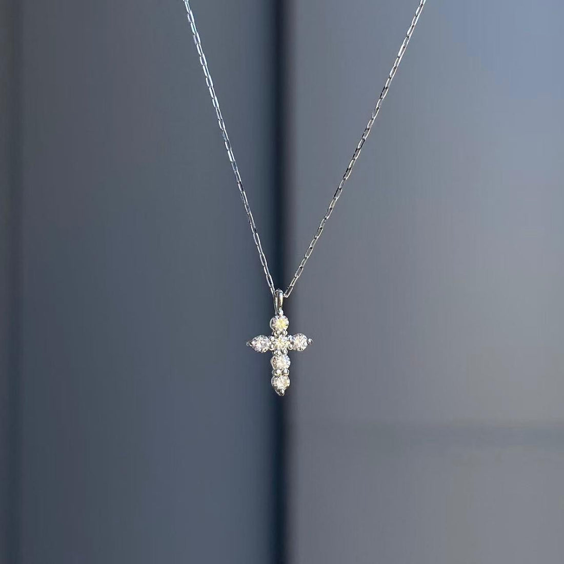 日本直送 精緻鑽石十字架項鍊【JS343】