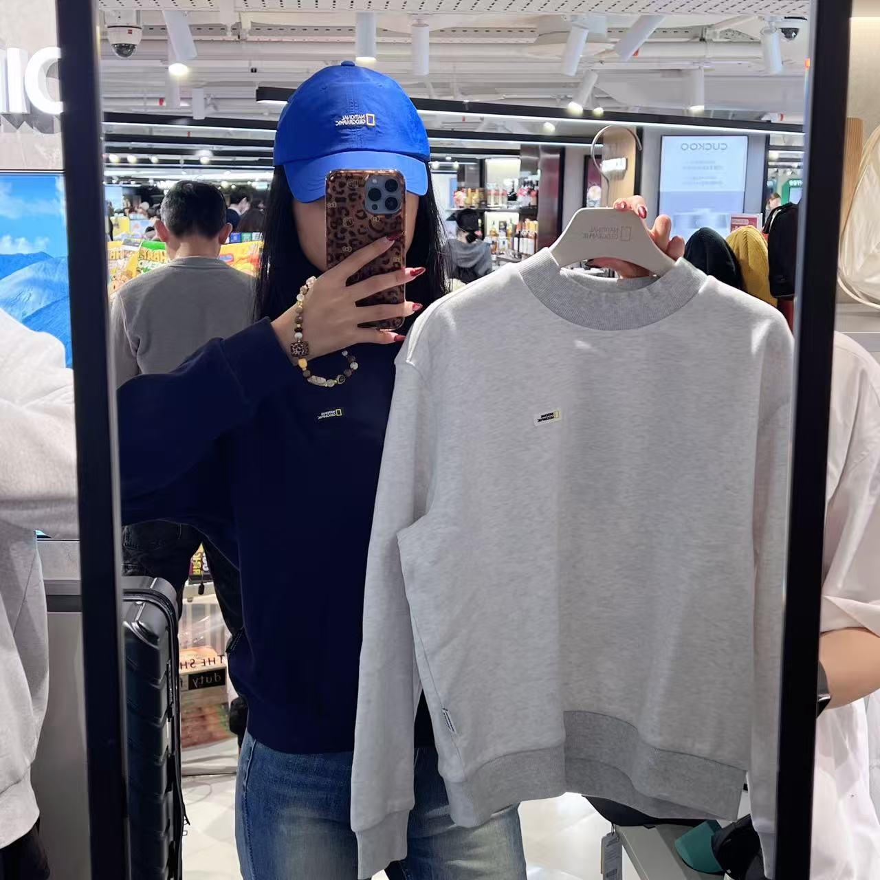 韓國 National Geographic Women's Winter Mock Neck Graphic Fleece Sweatshirt【NG138】