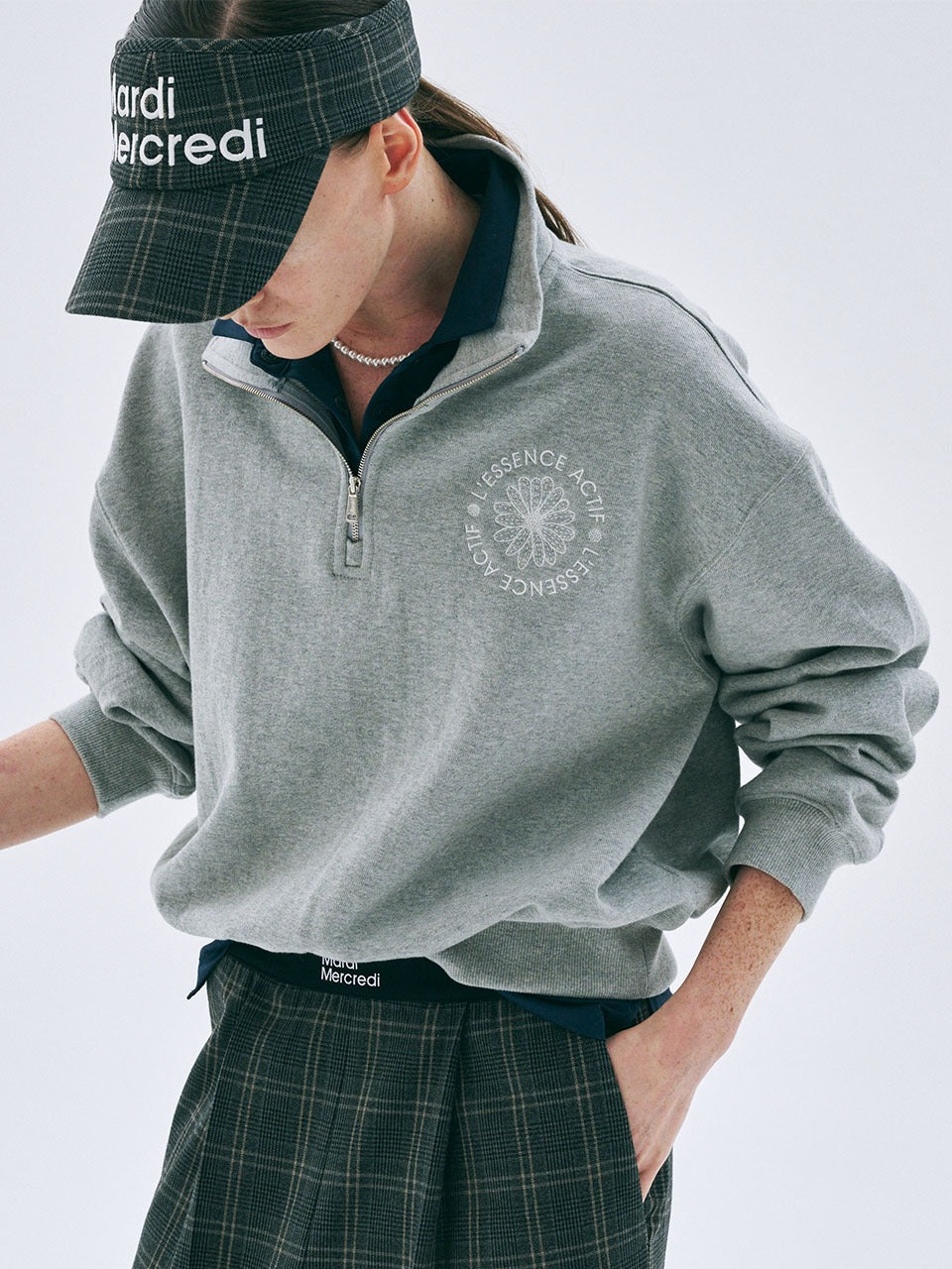 韓國 Mardi Mercredi High-Neck Sweat Zip Up Emblem Needlework【MM238】
