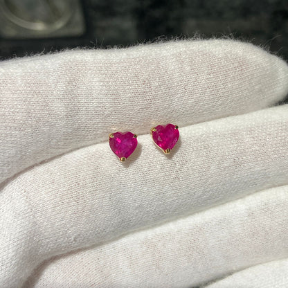 日本直送 愛心紅寶石金耳釘【JS371】