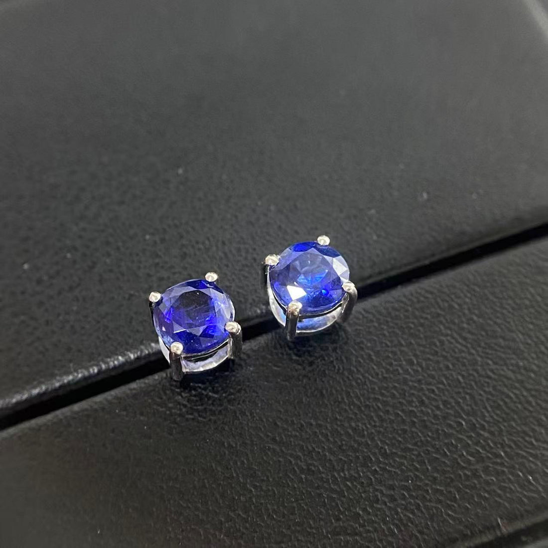日本直送 銀制藍寶石耳釘【JS350】